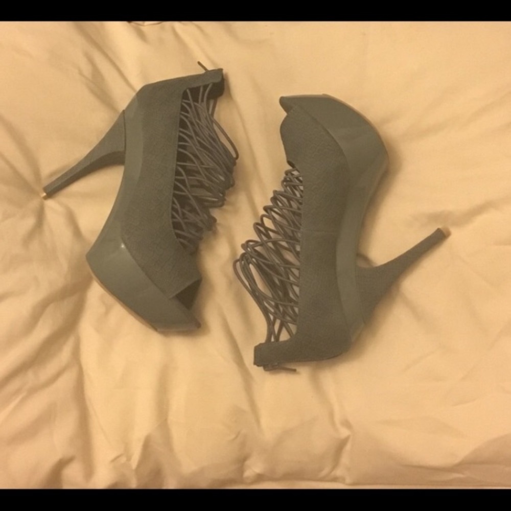 Sexy Gray Heel